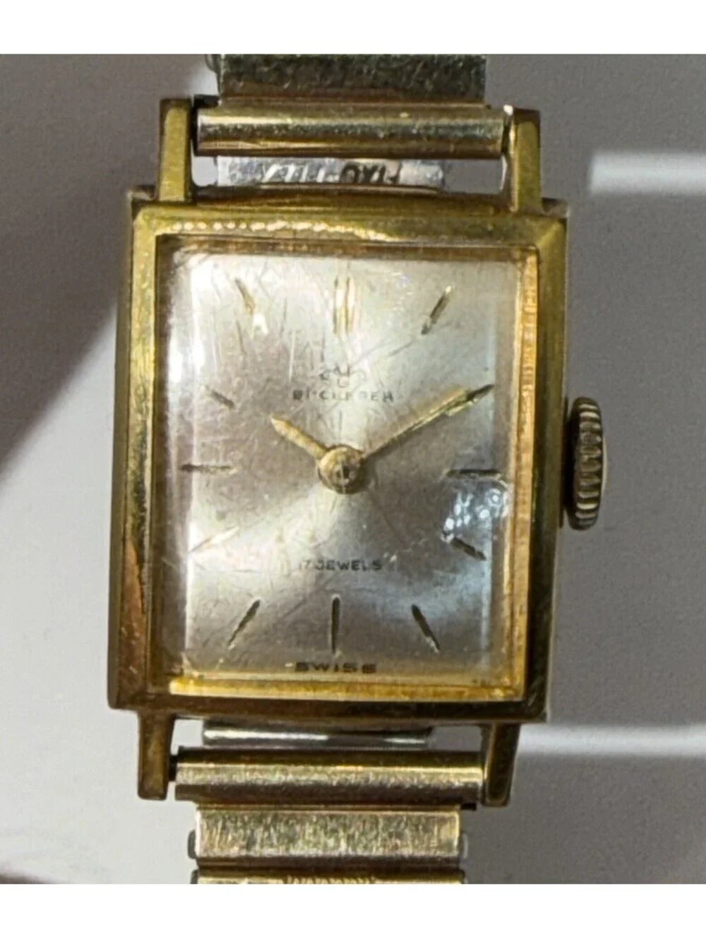 Vintage Bucherer Ladies Watch 17 Jewels Swiss Manual Wind Gold Tone
